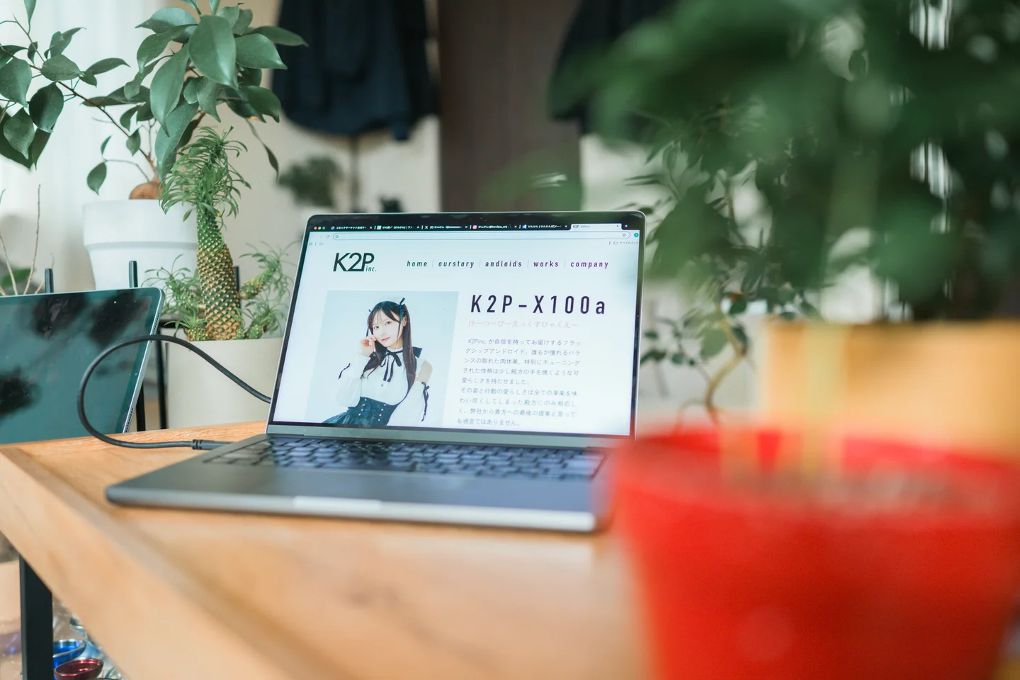 けん研（けんけん）_FantiaDL写真集_推し型メイドロイドとしたいこと_138P_821MB meidoroido2.webp