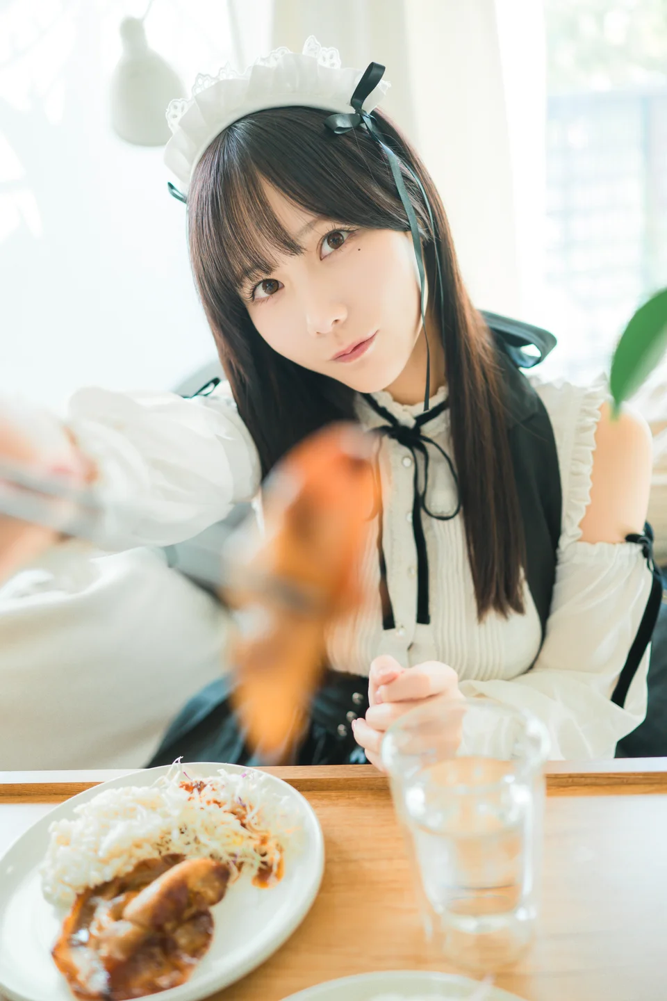 けん研（けんけん）_FantiaDL写真集_推し型メイドロイドとしたいこと_138P_821MB meidoroido38.webp