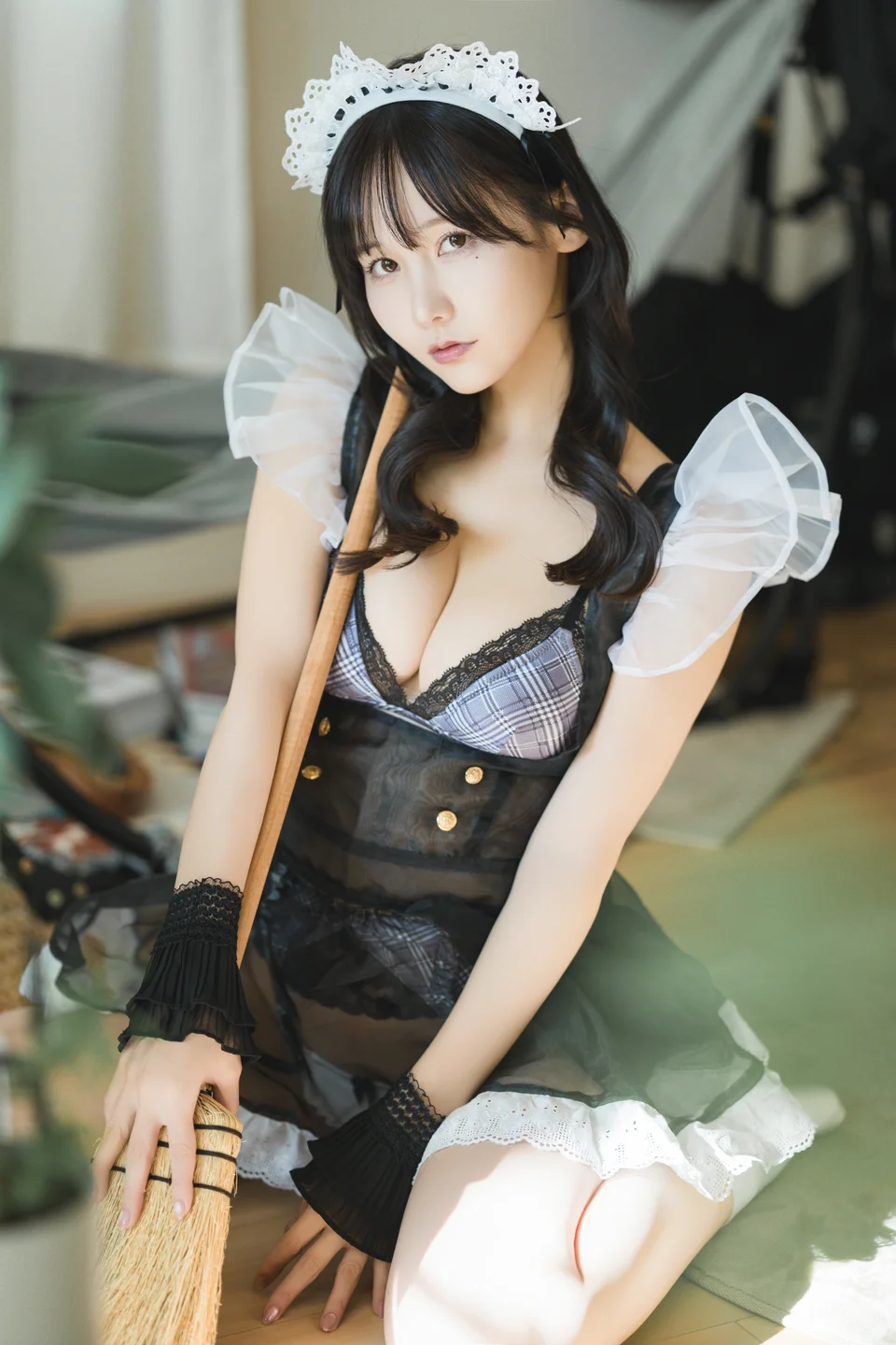 けん研（けんけん）_FantiaDL写真集_推し型メイドロイドとしたいこと_138P_821MB meidoroido54.webp