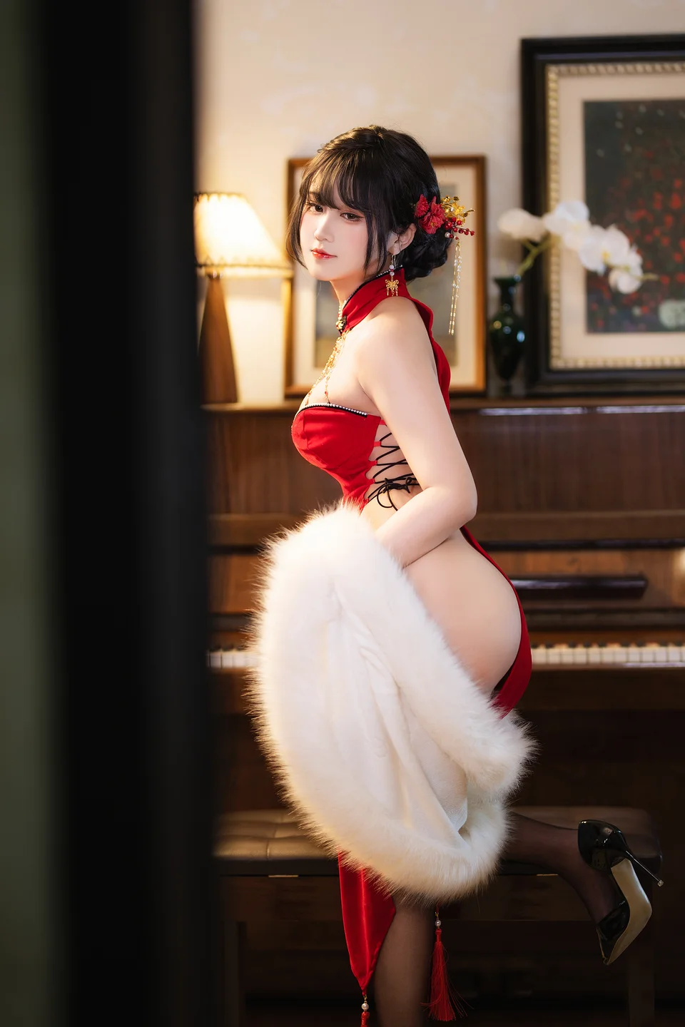 三度_69 No.083 – 红丝绒旗袍 [75P3V-737MB] 【丝足阁写真】005.webp