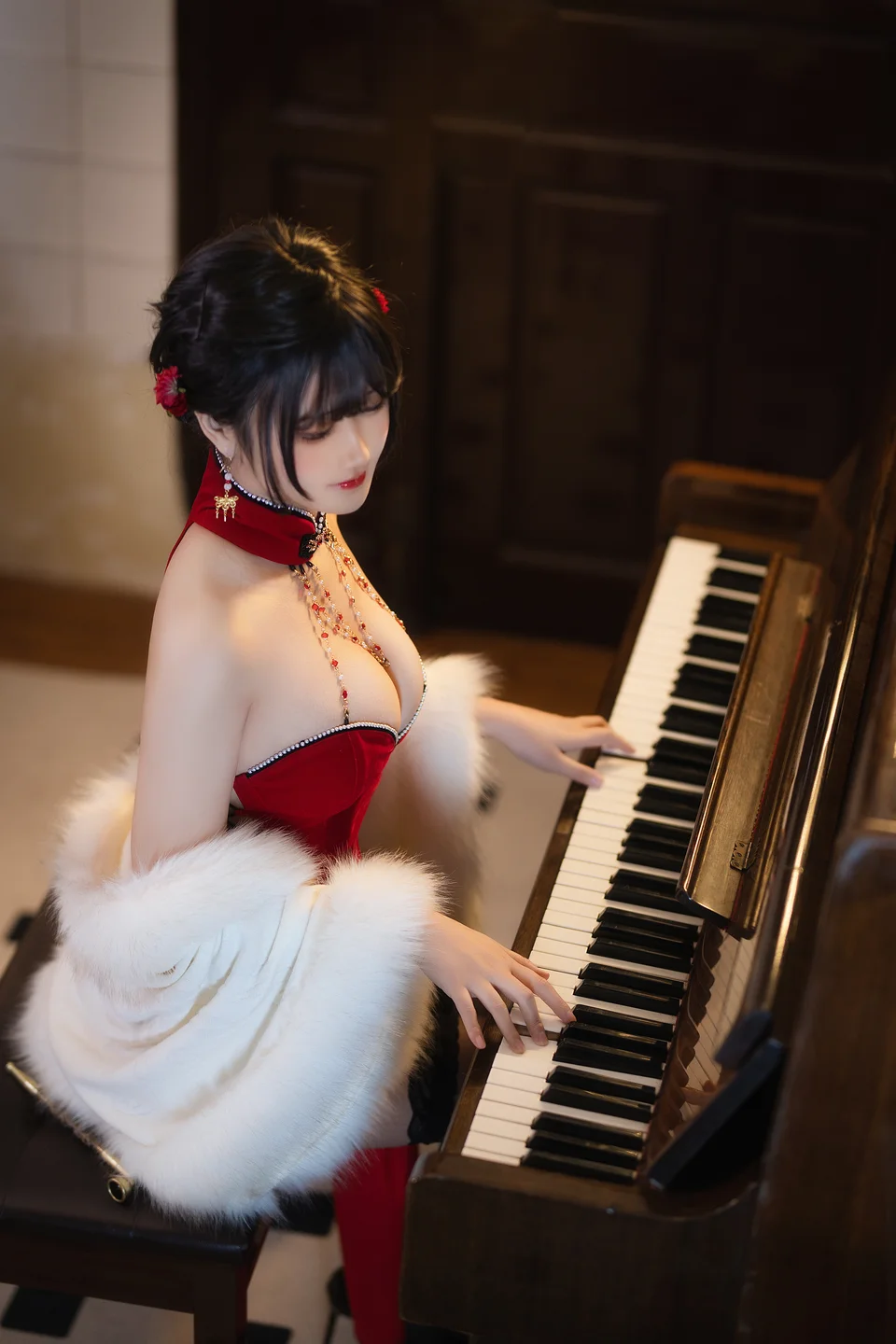 三度_69 No.083 – 红丝绒旗袍 [75P3V-737MB] 【丝足阁写真】014.webp