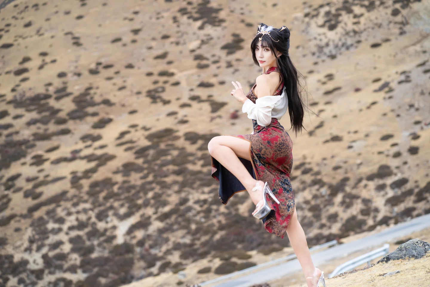 三水子 - 玉玲珑旗袍 [54P-257MB] 011.webp