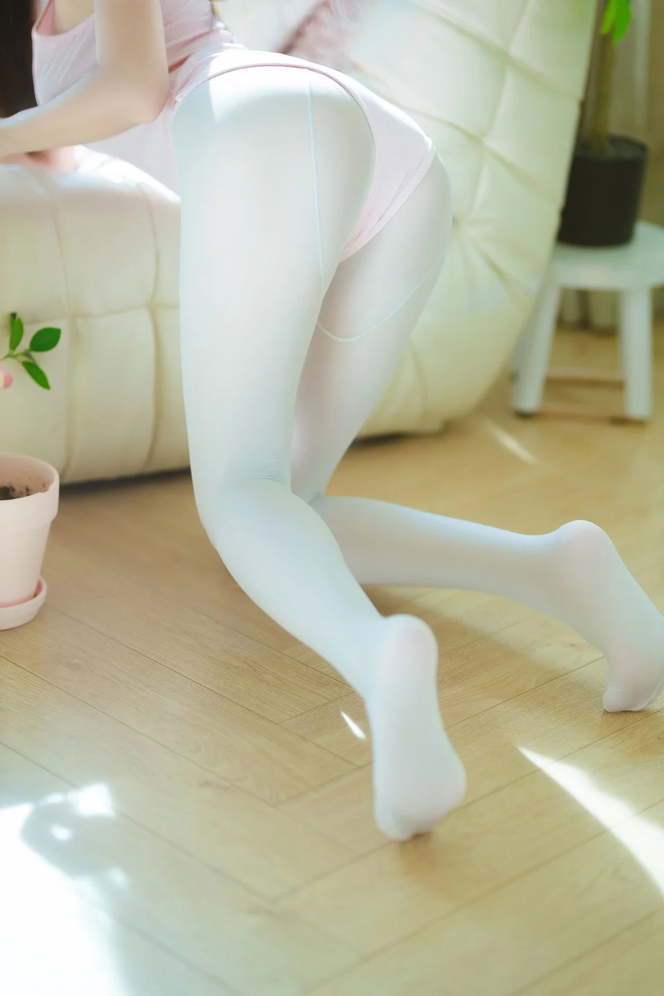 三無人型 - 白丝桃子 [60P-171MB] 039.webp