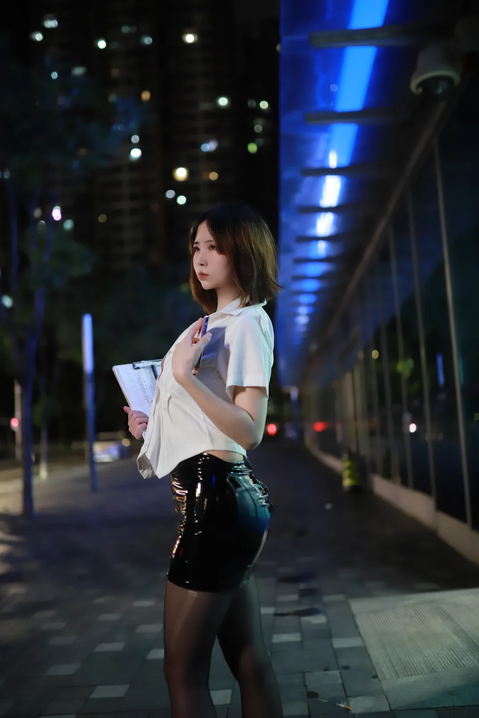 上杉绘梨落 - No.007 被人跟踪 [102P-659MB] 021.webp