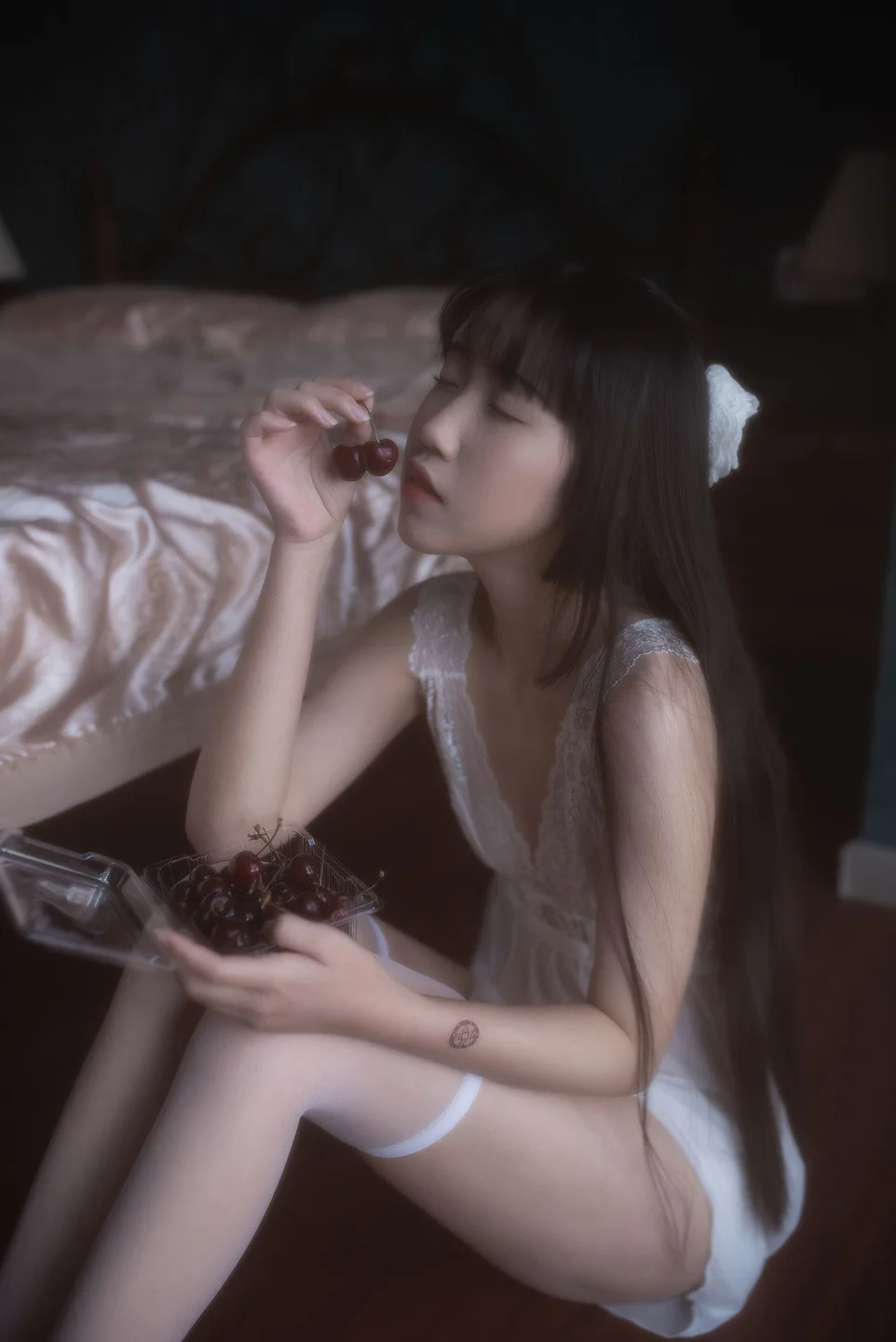不呆猫 - 白月光 [53P] tg@simisebaisi39.webp