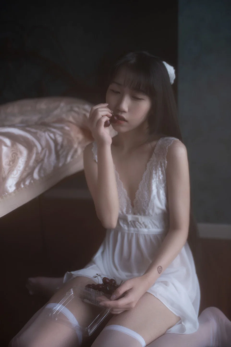 不呆猫 - 白月光 [53P] tg@simisebaisi40.webp