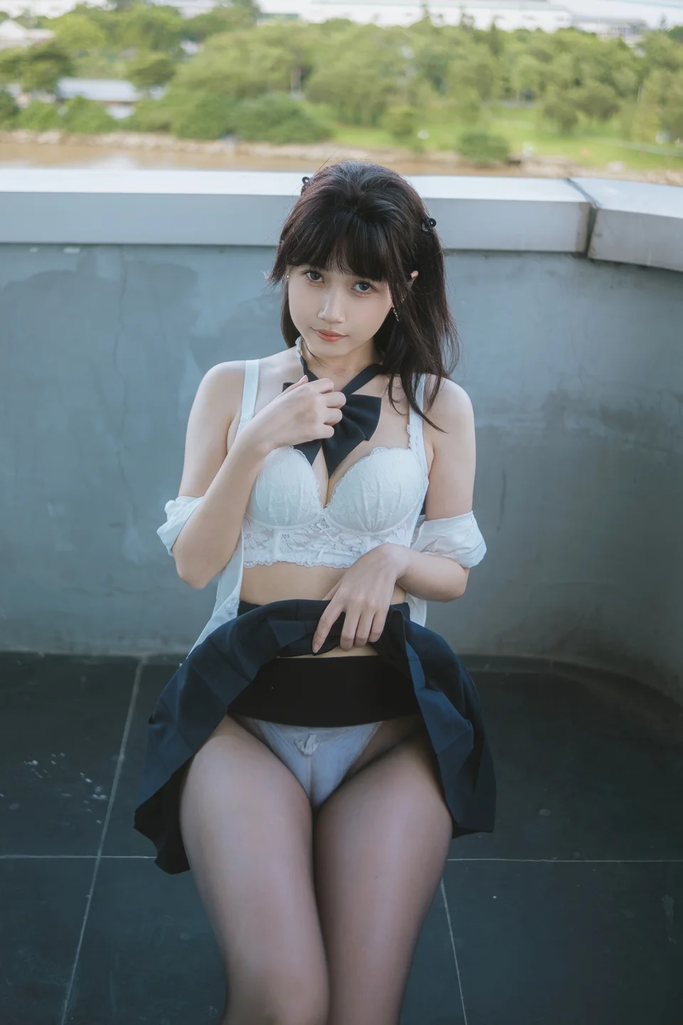 不呆猫 - JK学妹户外 [59P-409MB] 039.webp