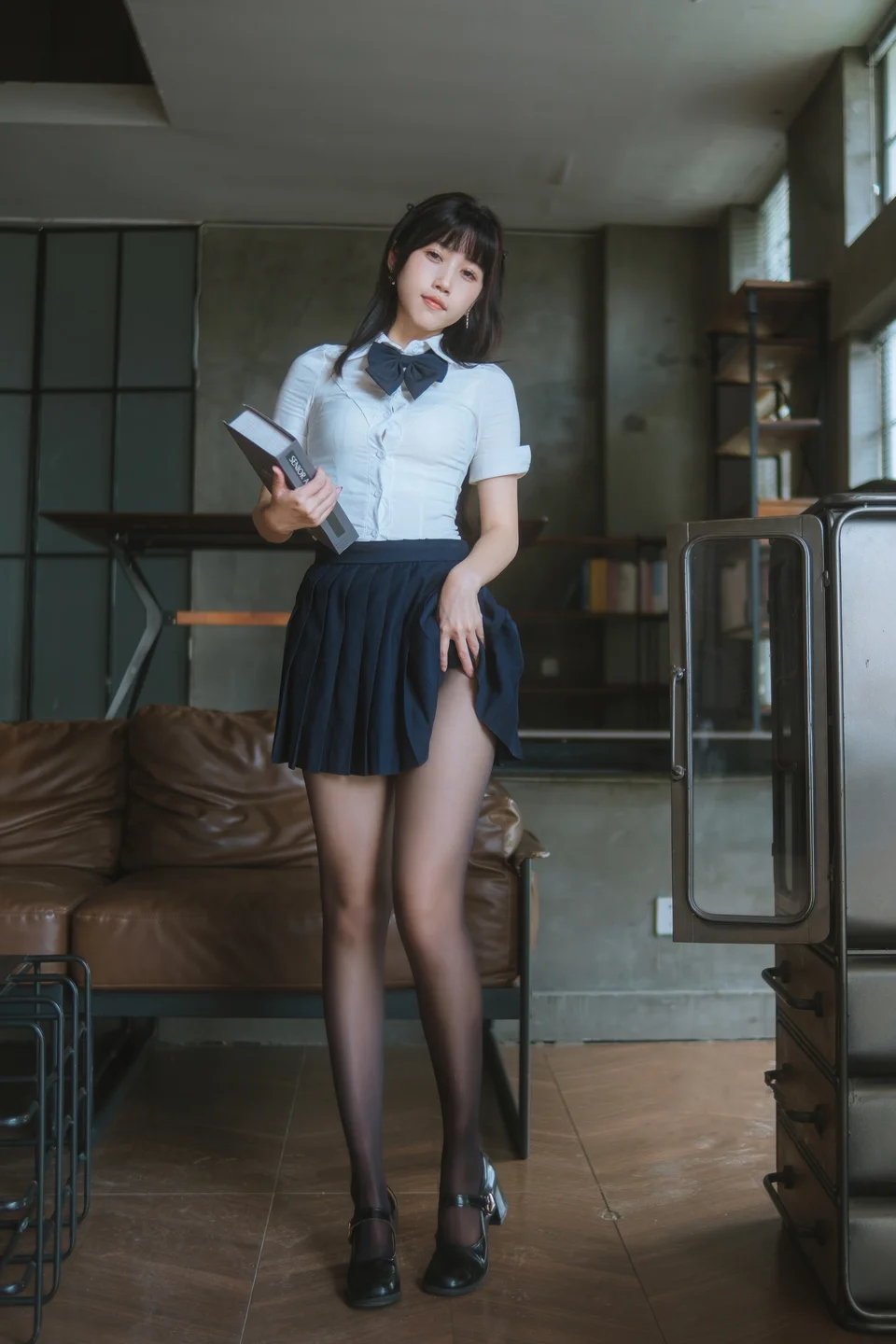不呆猫 - JK学妹户外 [59P-409MB] 056.webp