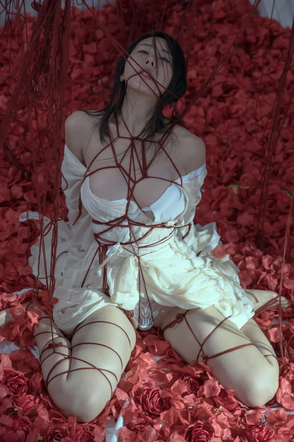 云溪溪 - 奶桃 囚鸟 [64P] 20240830-105532(30).webp