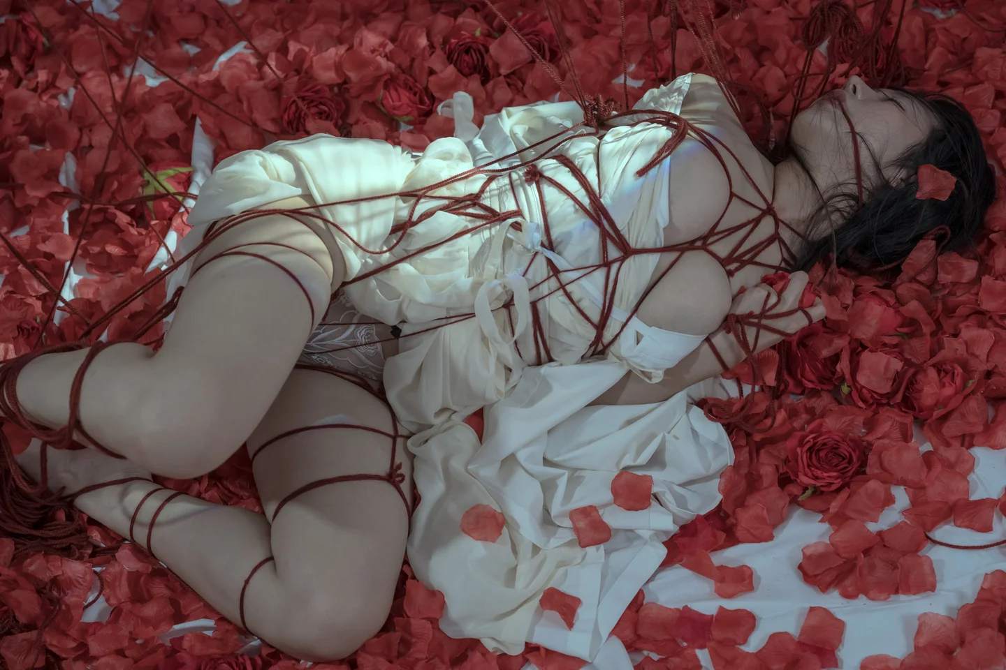云溪溪 - 奶桃 囚鸟 [64P] 20240830-105532(46).webp