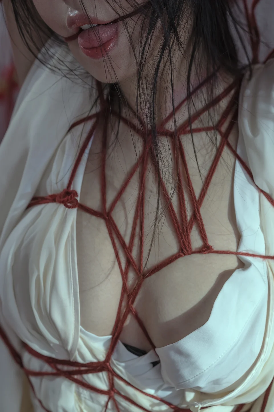 云溪溪 - 奶桃 囚鸟 [64P] 20240830-105532(53).webp