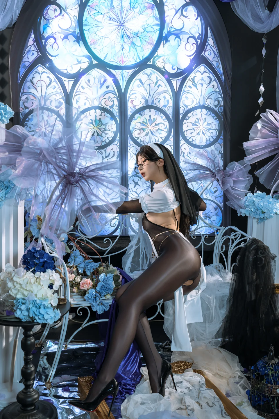 云溪溪 - 奶桃桃 沉陷 修女 [90P,1V-1.47GB] 009.webp