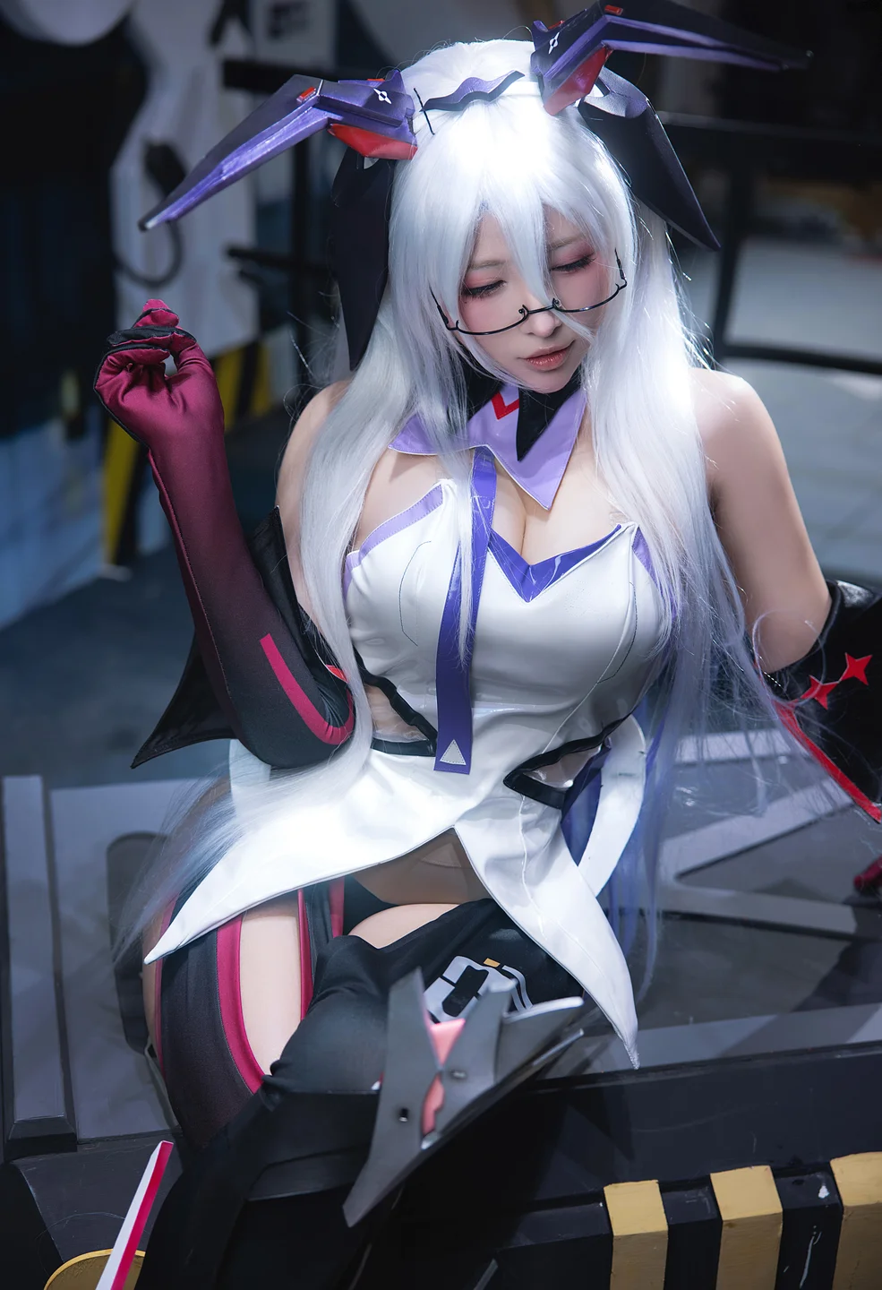 傻猪凡 - 交错战线 杜兰德尔 [9P] tg@simisebaisi6.webp