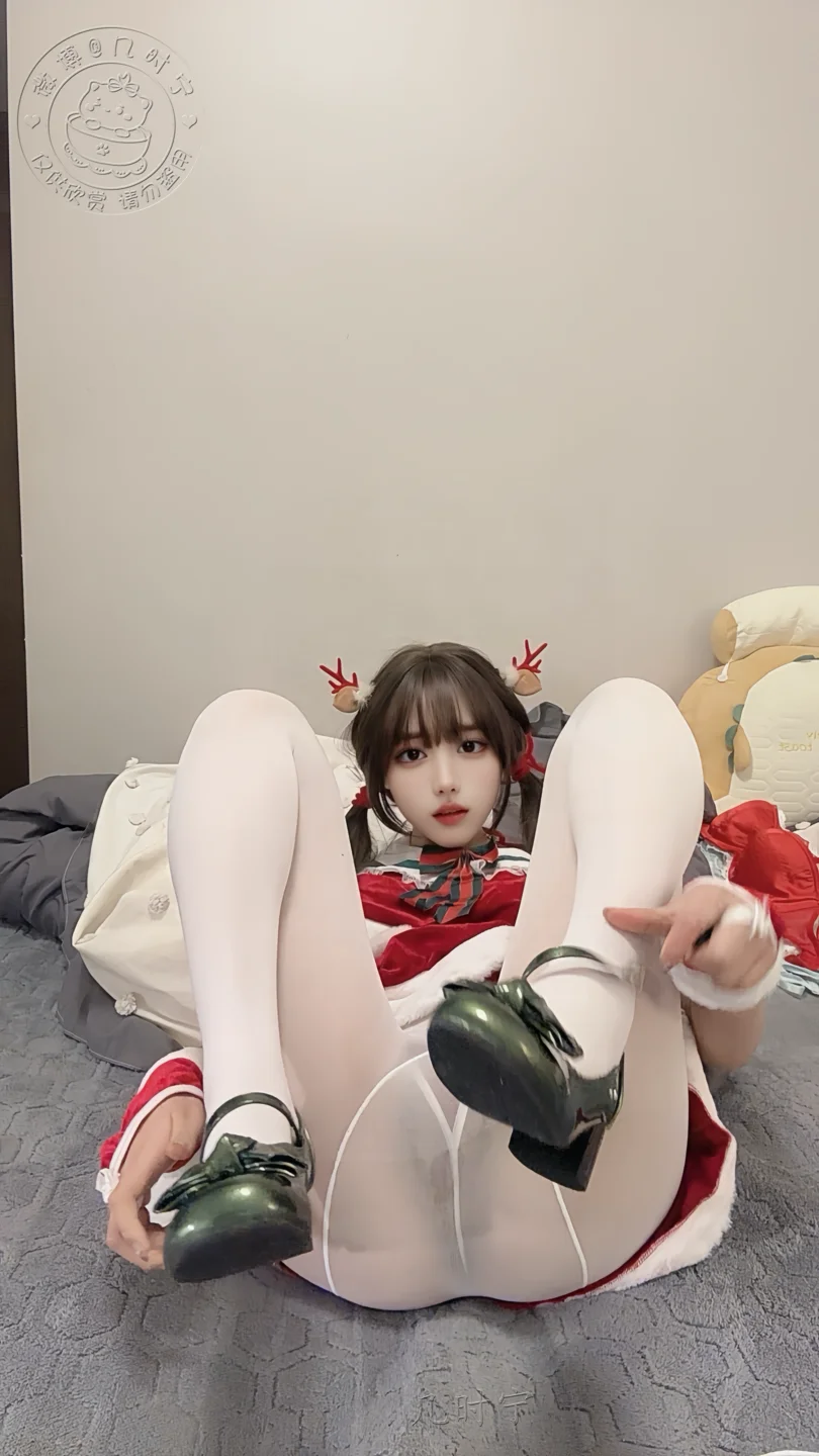 几时宁  No.001 – 圣诞小鹿图 [42P2V-613MB] 001.webp