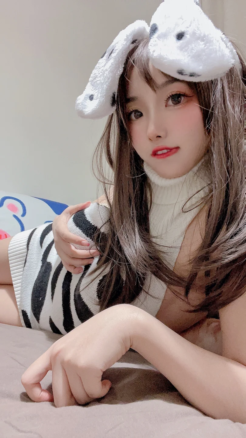 刺青Poi - 毛衣 [26P,5V-102MB] 021.webp