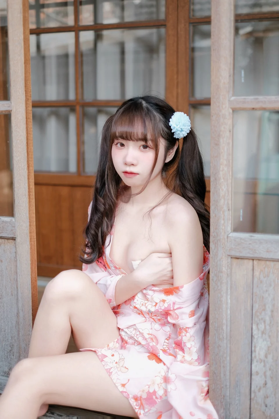可可小白兔 夏日浴衣 純慾粉嫩少女🌸 [34P] 20240907-161621(20).webp