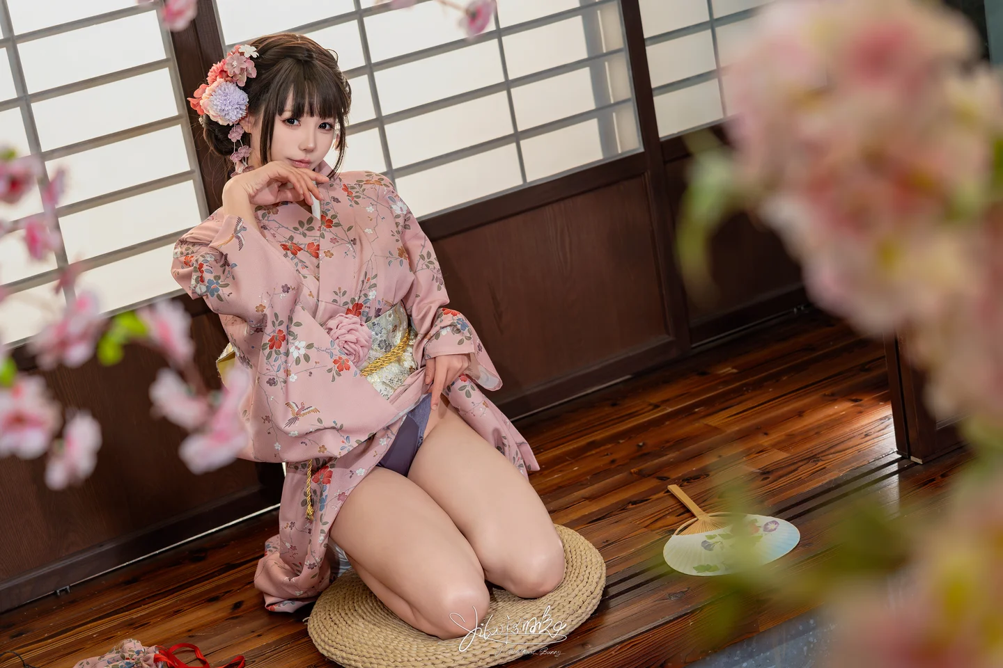 咬一口兔娘 -  8月订阅『温泉の女将』[77P 1V] 20240911-001746(29).webp