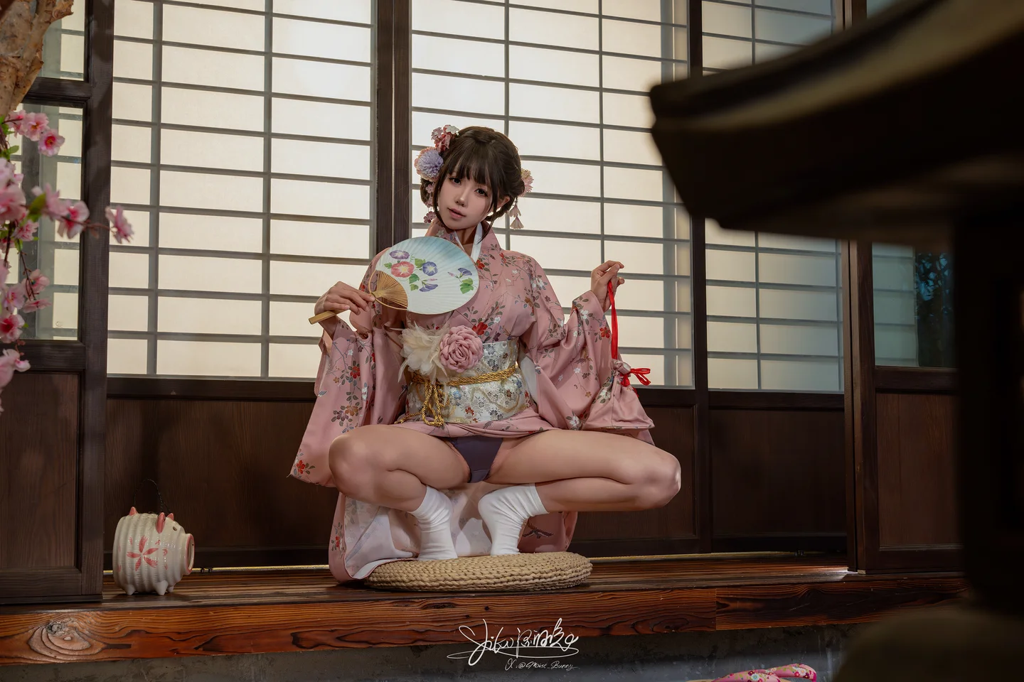 咬一口兔娘 -  8月订阅『温泉の女将』[77P 1V] 20240911-001746(35).webp