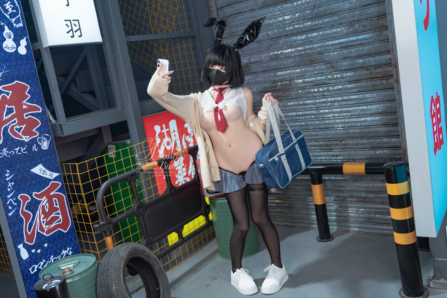 咬一口兔娘Yiko湿润兔_25年10月订阅作品_『赛博逆JK』87P,3V_3_22GB Yiko湿润兔『赛博逆JK』-05.webp