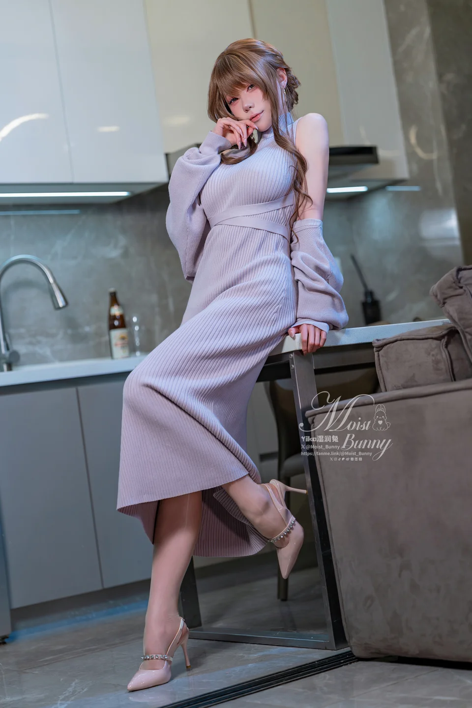 咬一口兔娘_2026年01月订阅作品『在丈夫身边』123P,3V_2_71GB Yiko湿润兔『在丈夫身边』-06.webp