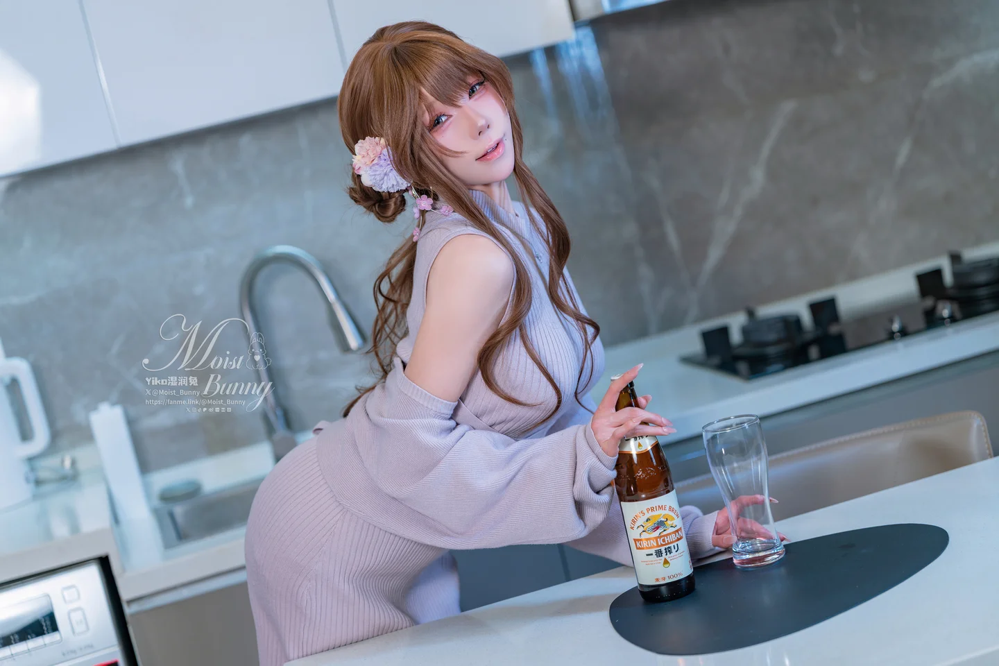 咬一口兔娘_2026年01月订阅作品『在丈夫身边』123P,3V_2_71GB Yiko湿润兔『在丈夫身边』-14.webp