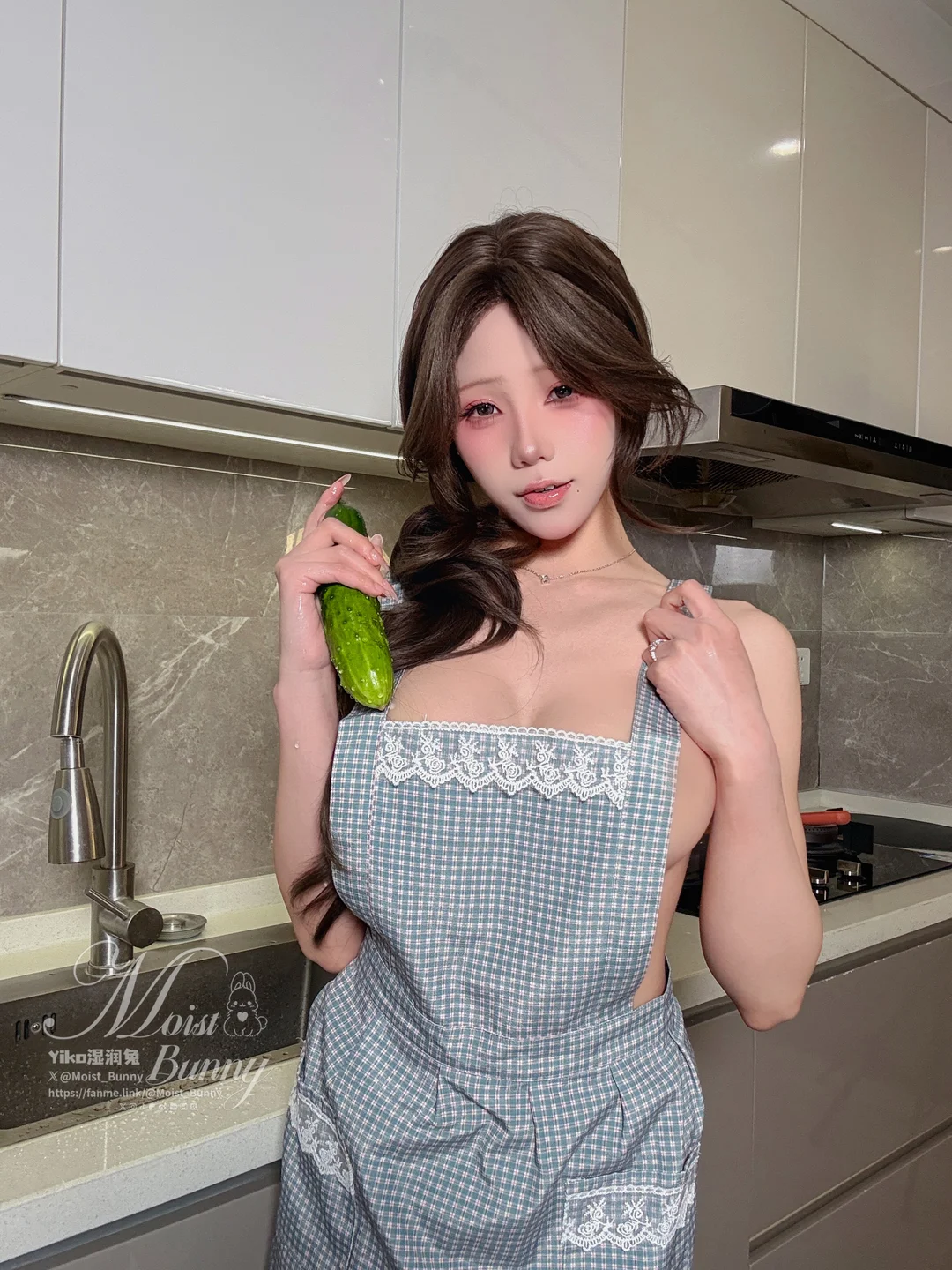 咬一口兔娘_26年03月订阅作品『继母の香』143P,4V_2_41GB Yiko湿润兔『继母の香』自拍-06.webp