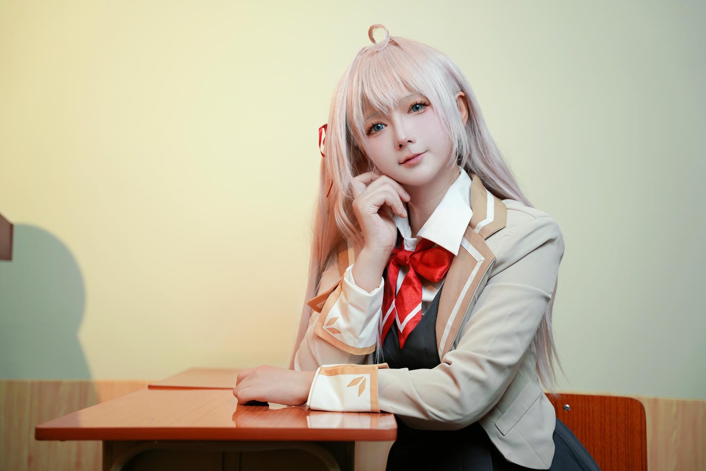 喜欢爱理吗 不时以俄语轻声遮羞的邻座艾莉同学 2024_12_03_061740.jpg