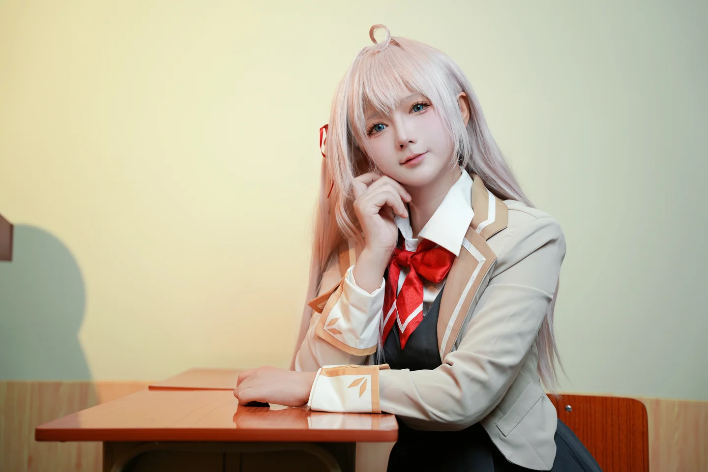 喜欢爱理吗_No_005_–_不时以俄语轻声遮羞的邻座艾莉同学_30P_135MB 002.webp