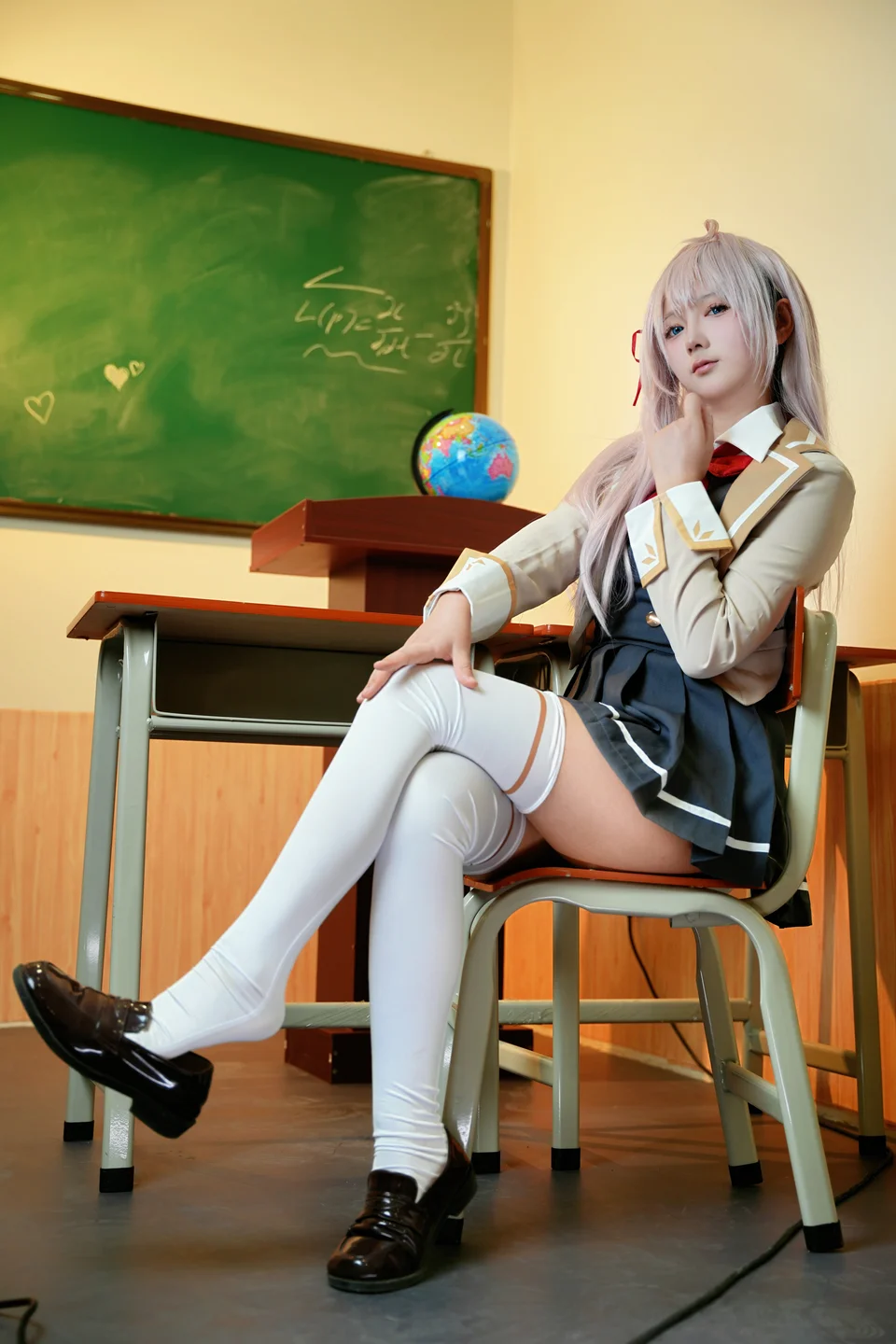 喜欢爱理吗_No_005_–_不时以俄语轻声遮羞的邻座艾莉同学_30P_135MB 006.webp