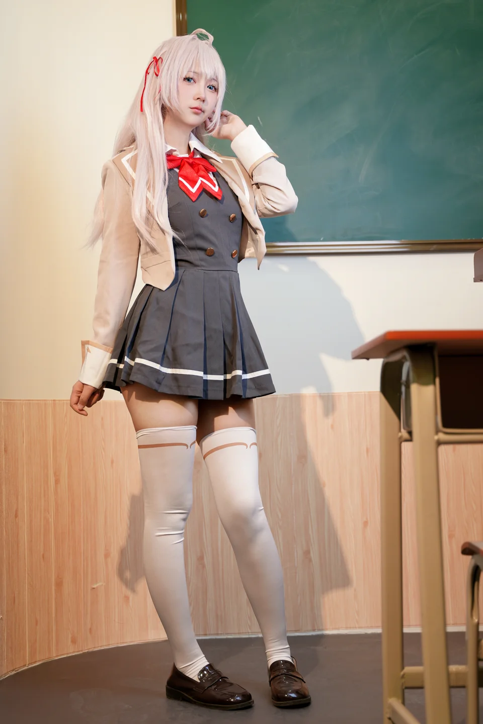 喜欢爱理吗_No_005_–_不时以俄语轻声遮羞的邻座艾莉同学_30P_135MB 016.webp