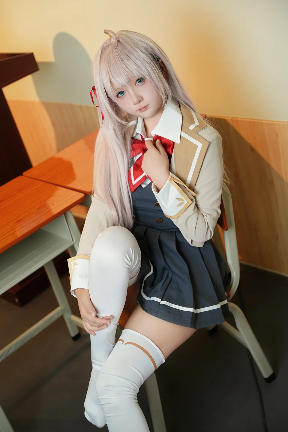 喜欢爱理吗_No_005_–_不时以俄语轻声遮羞的邻座艾莉同学_30P_135MB 025.webp