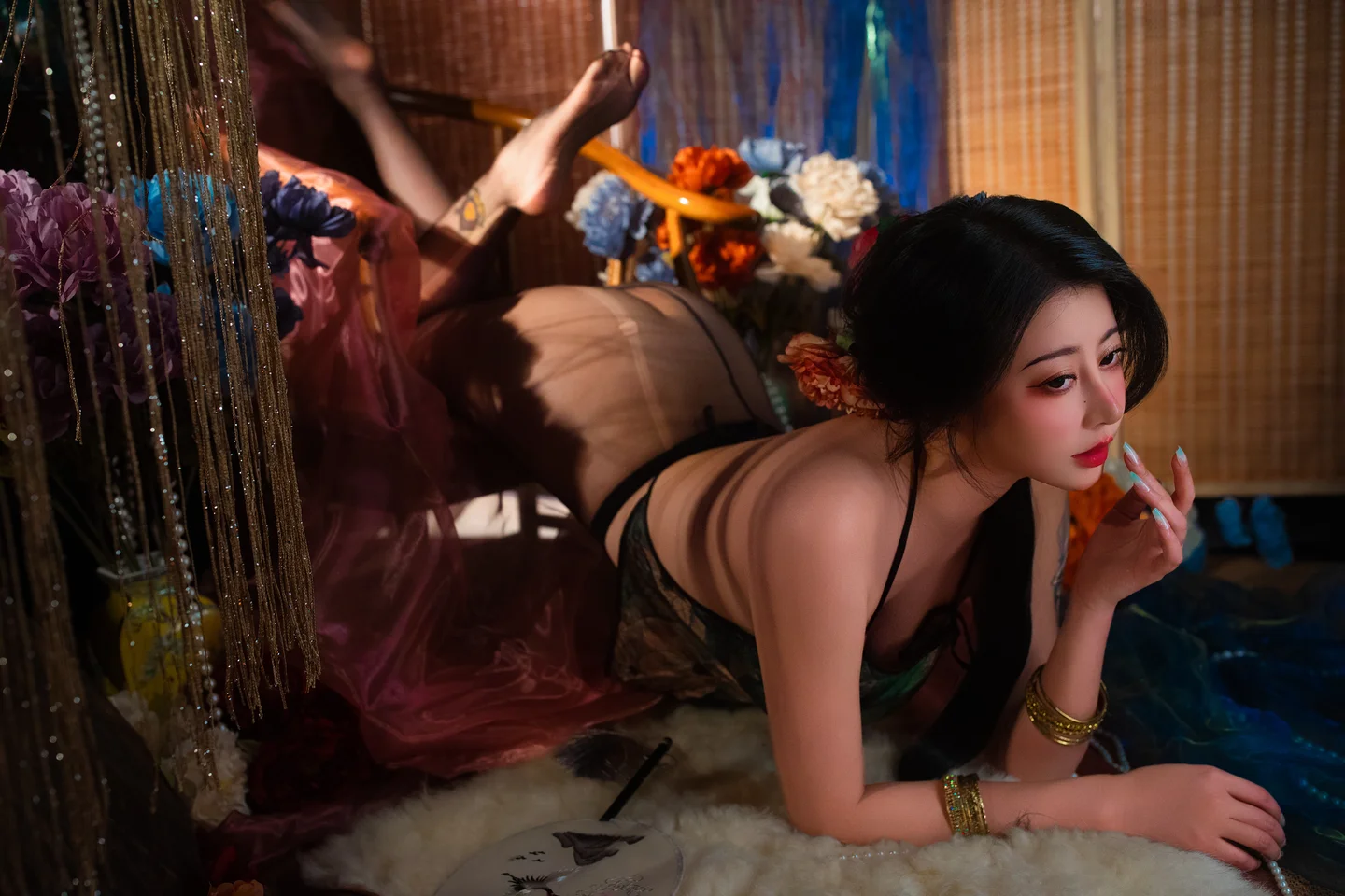 奈汐酱nice – 玄鸳 [65P1V-1.83GB] 【丝足阁写真】043.webp