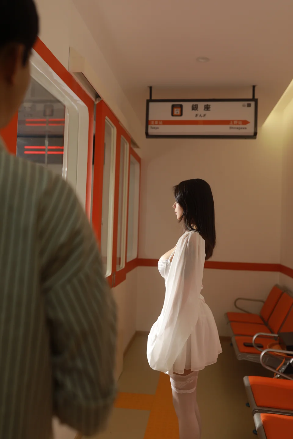 奈汐酱nice – 电车 [75P1V-870MB] 【丝足阁写真】003.webp