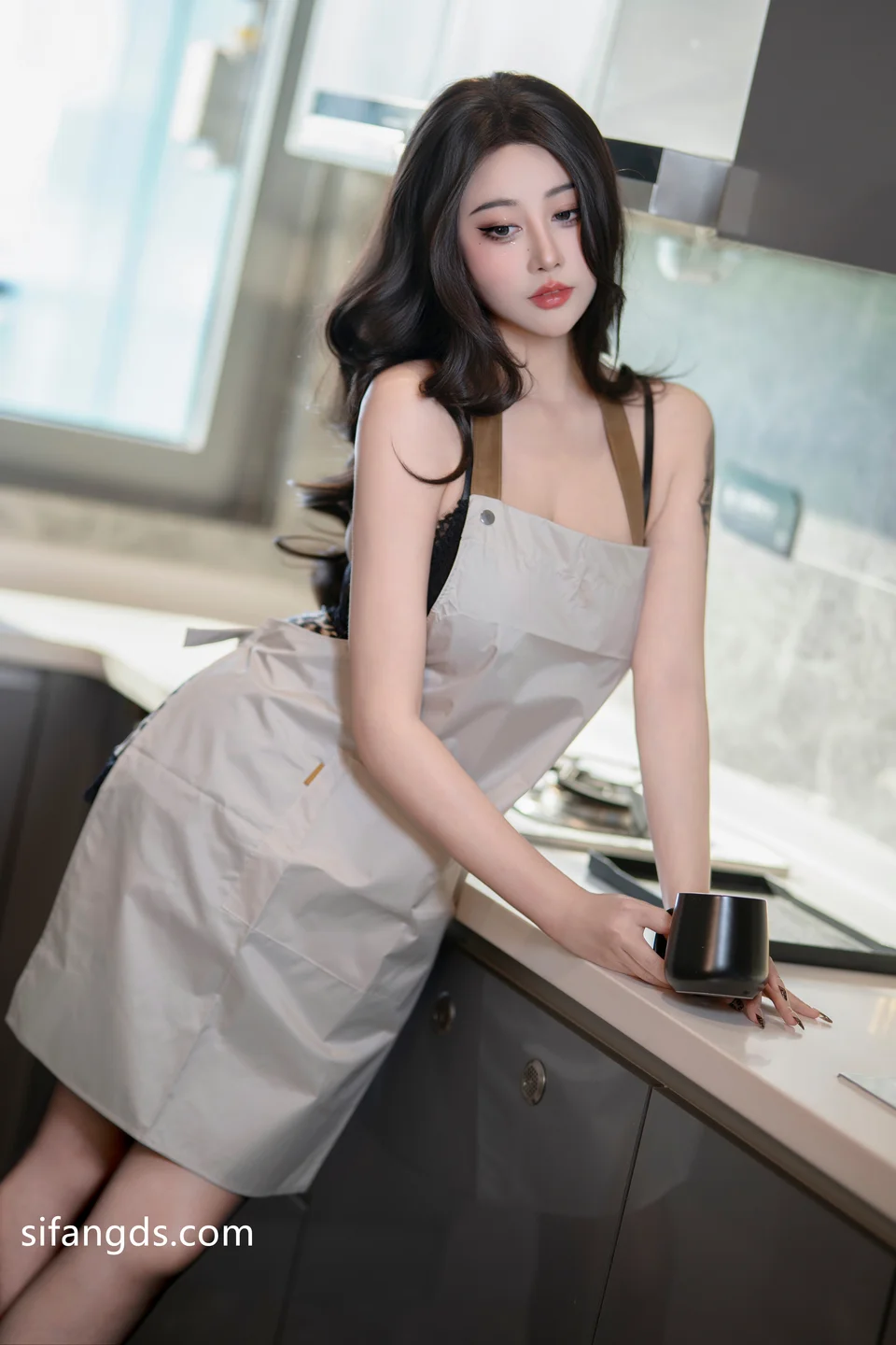 奈汐酱nice - 6月最新超美福利主妇 [80P,1V-1.96GB] 003.webp