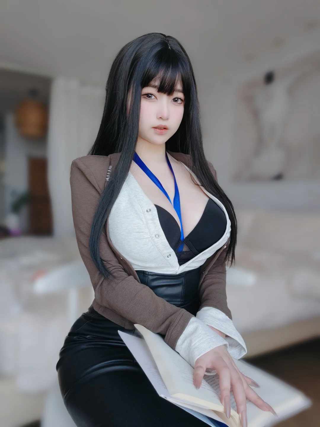 女主K - 上司的秘密 [109P,1V-452MB] 004.webp