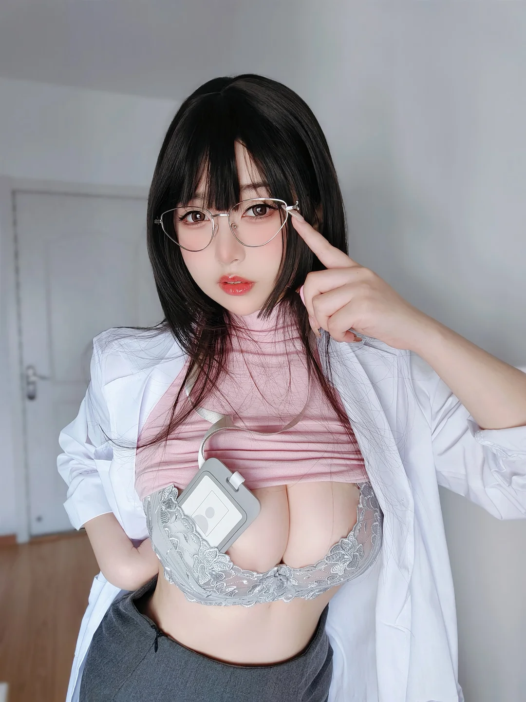 女主K - 保健医师 [100P-339MB] 011.webp