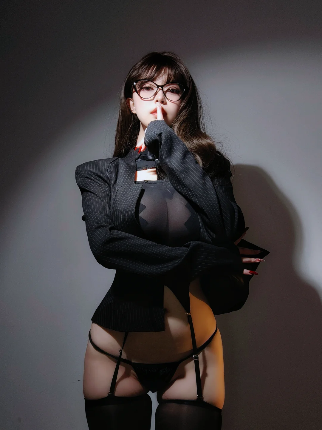 女主K - 秘书の丝袜 [93P,2V-639MB] 067.webp