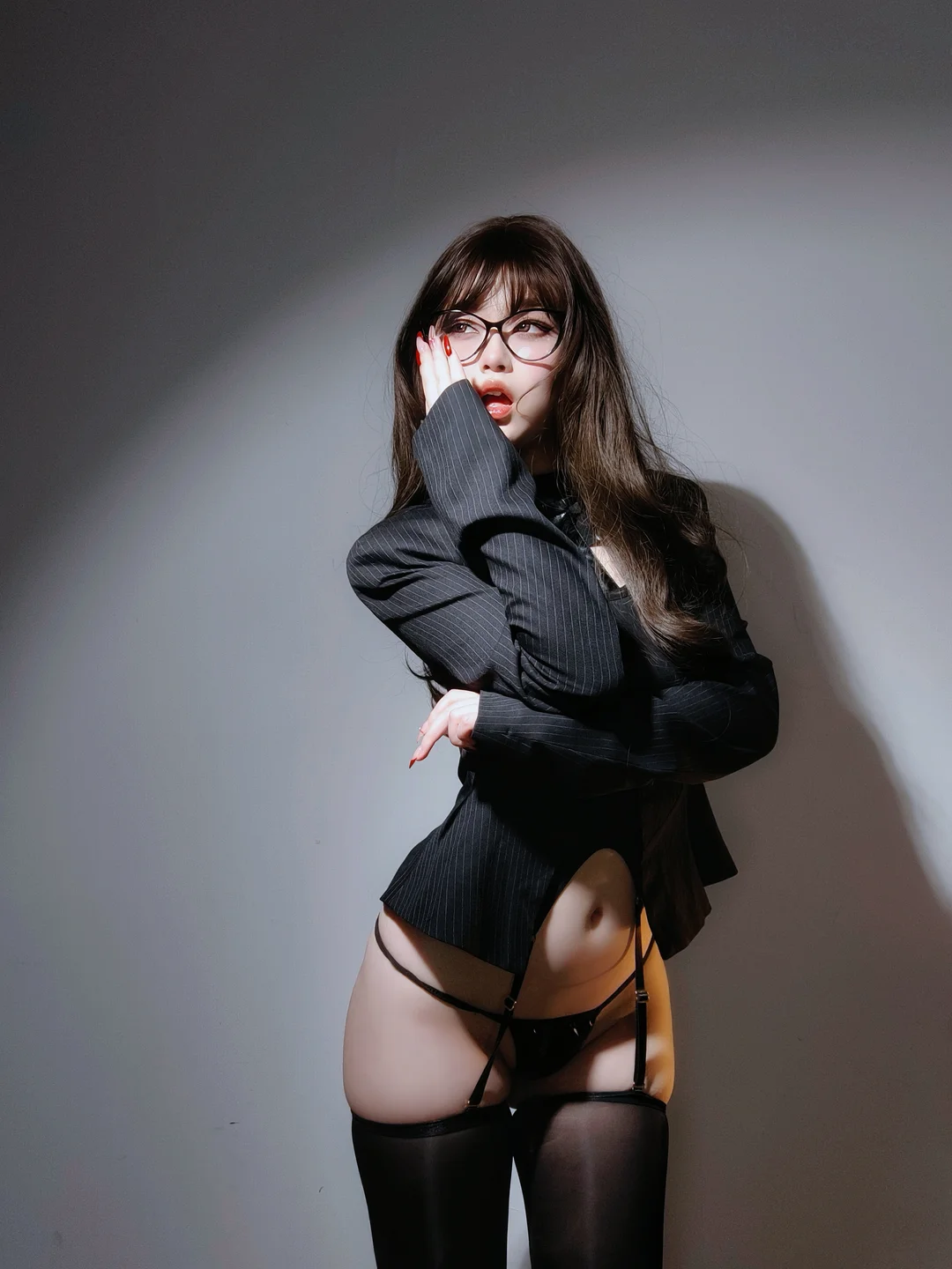 女主K - 秘书の丝袜 [93P,2V-639MB] 072.webp
