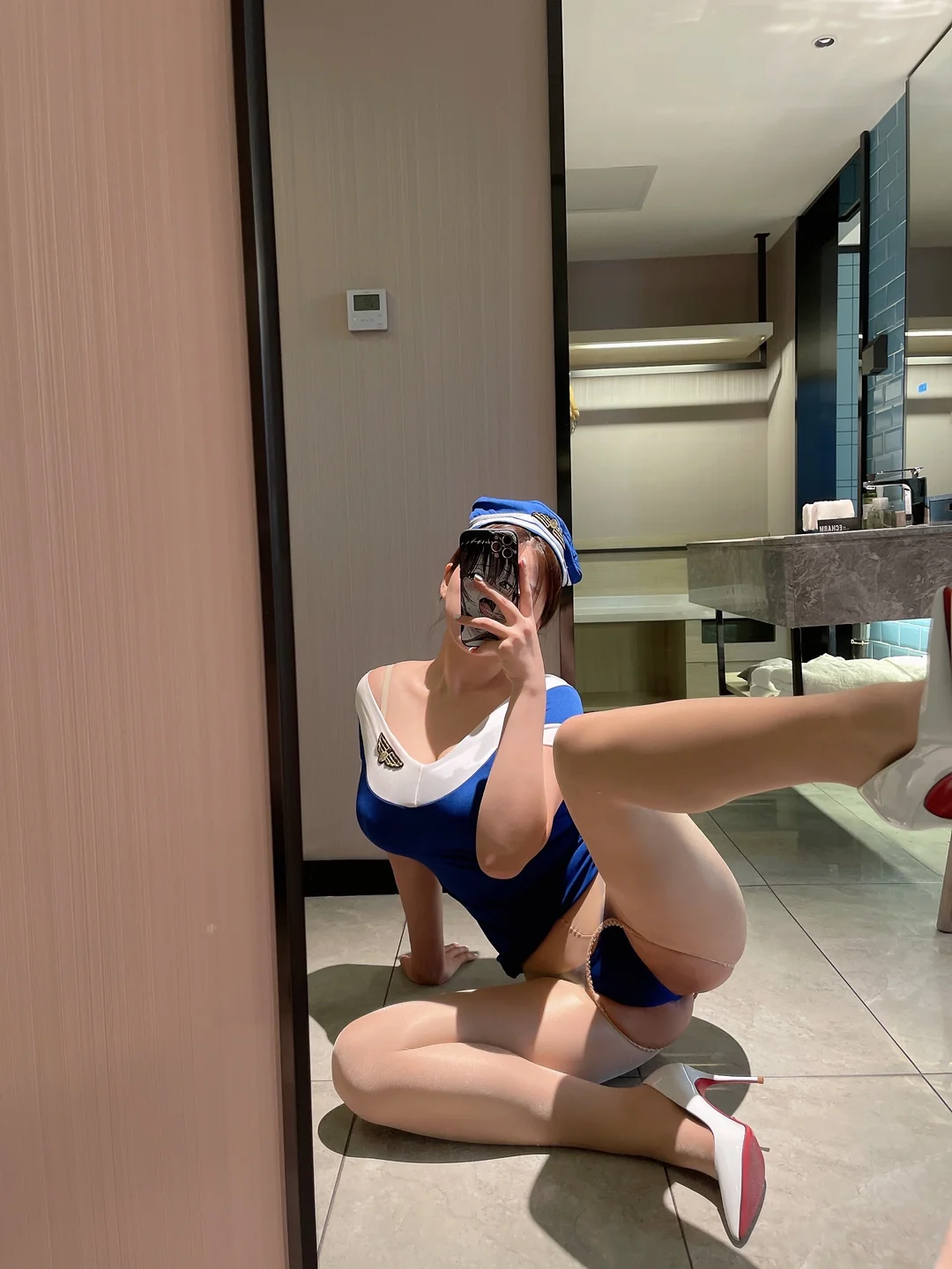 奶宝妹纸 - 勒PP的大肉丝 [31P 11V] 20240828-225751(6).webp