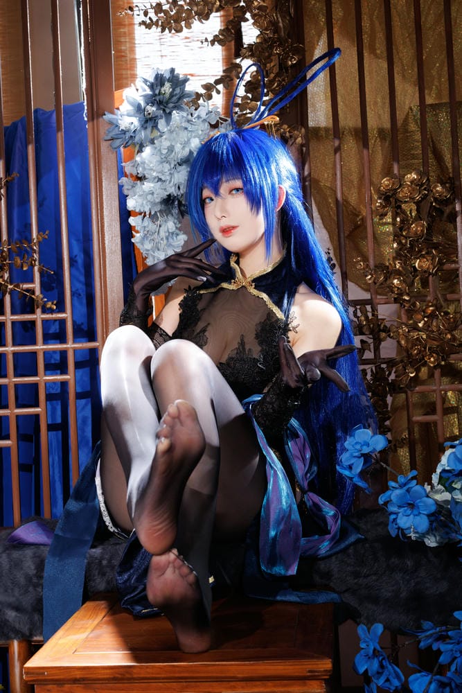 封疆疆 - 花园旗袍 4I9A2008.jpg