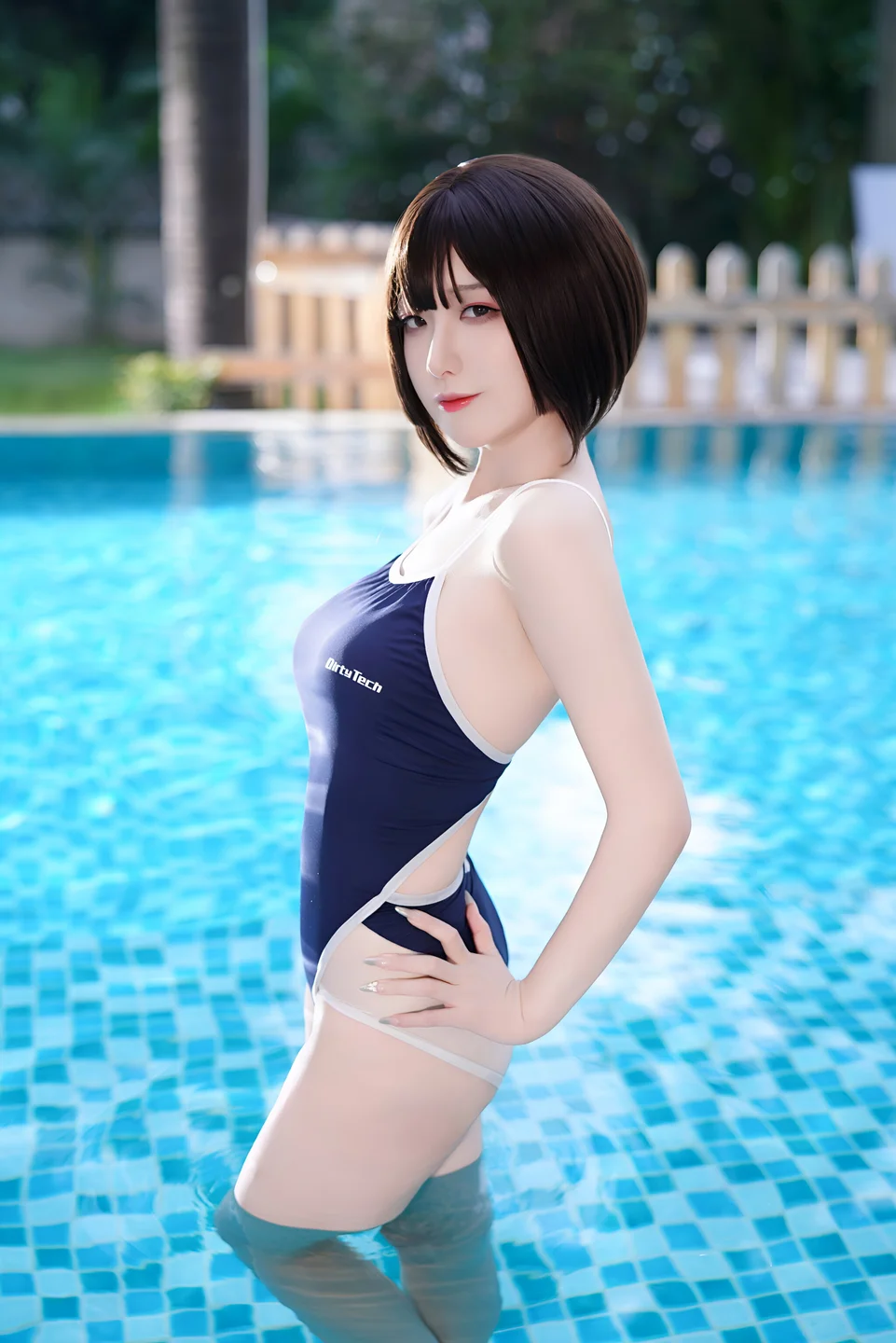 封疆疆v - 小海月 竞泳 [33P-215MB]