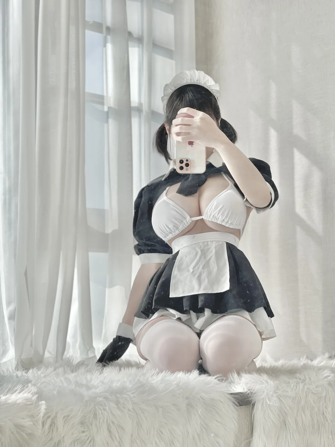 小仓千代w - 臻藏图集 COS自拍包 [45P] tg@simisebaisi39.webp