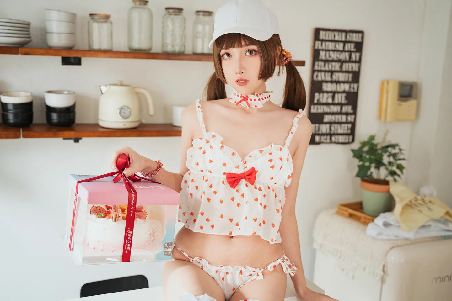 小和甜酒 - 白天鹅外卖 [93P-1.19GB] 【丝足阁写真】034.webp