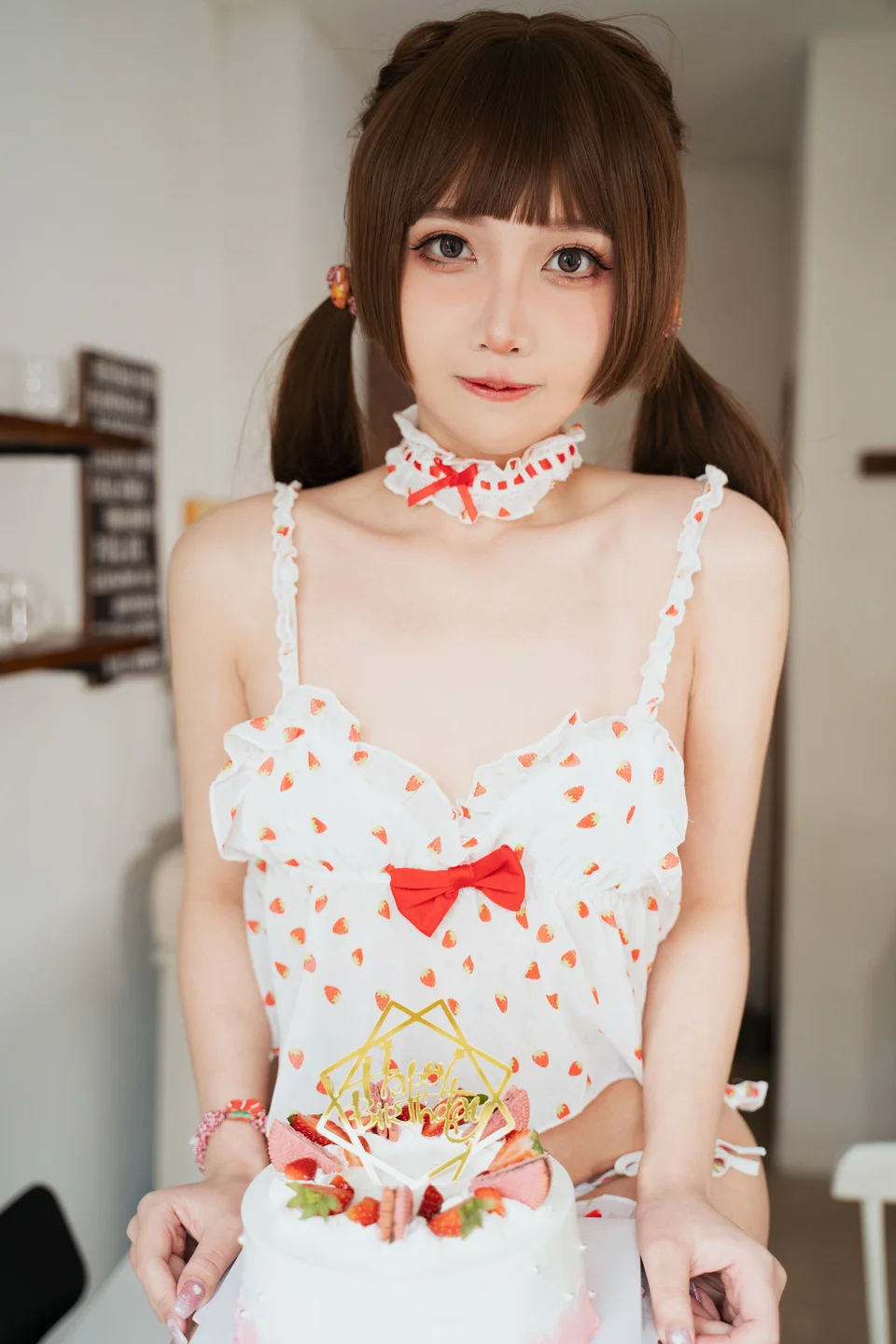 小和甜酒 - 白天鹅外卖 [93P-1.19GB] 【丝足阁写真】056.webp