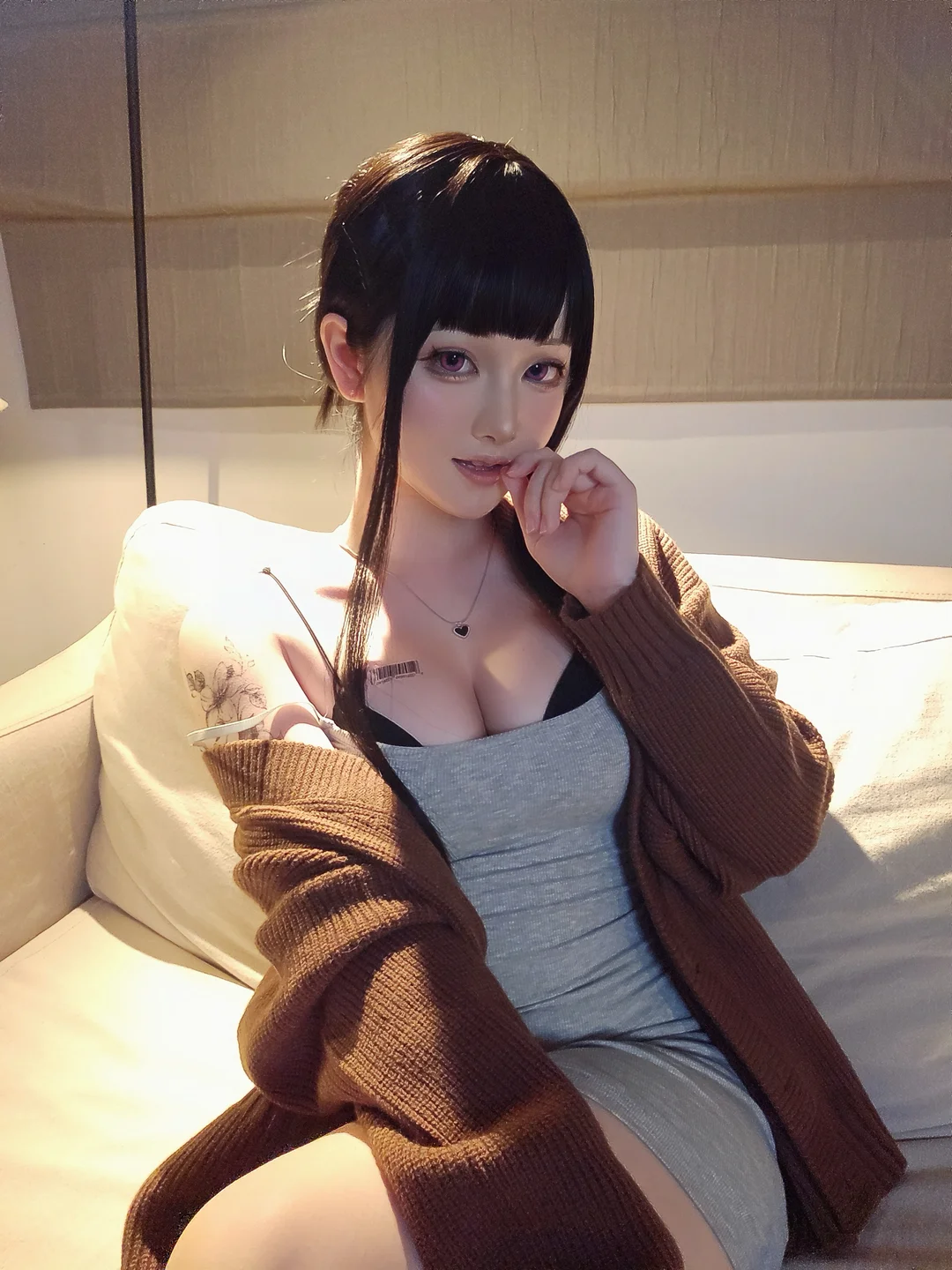 屿鱼 – 杀手妻子 [50P-144MB] 【丝足阁写真】049.webp
