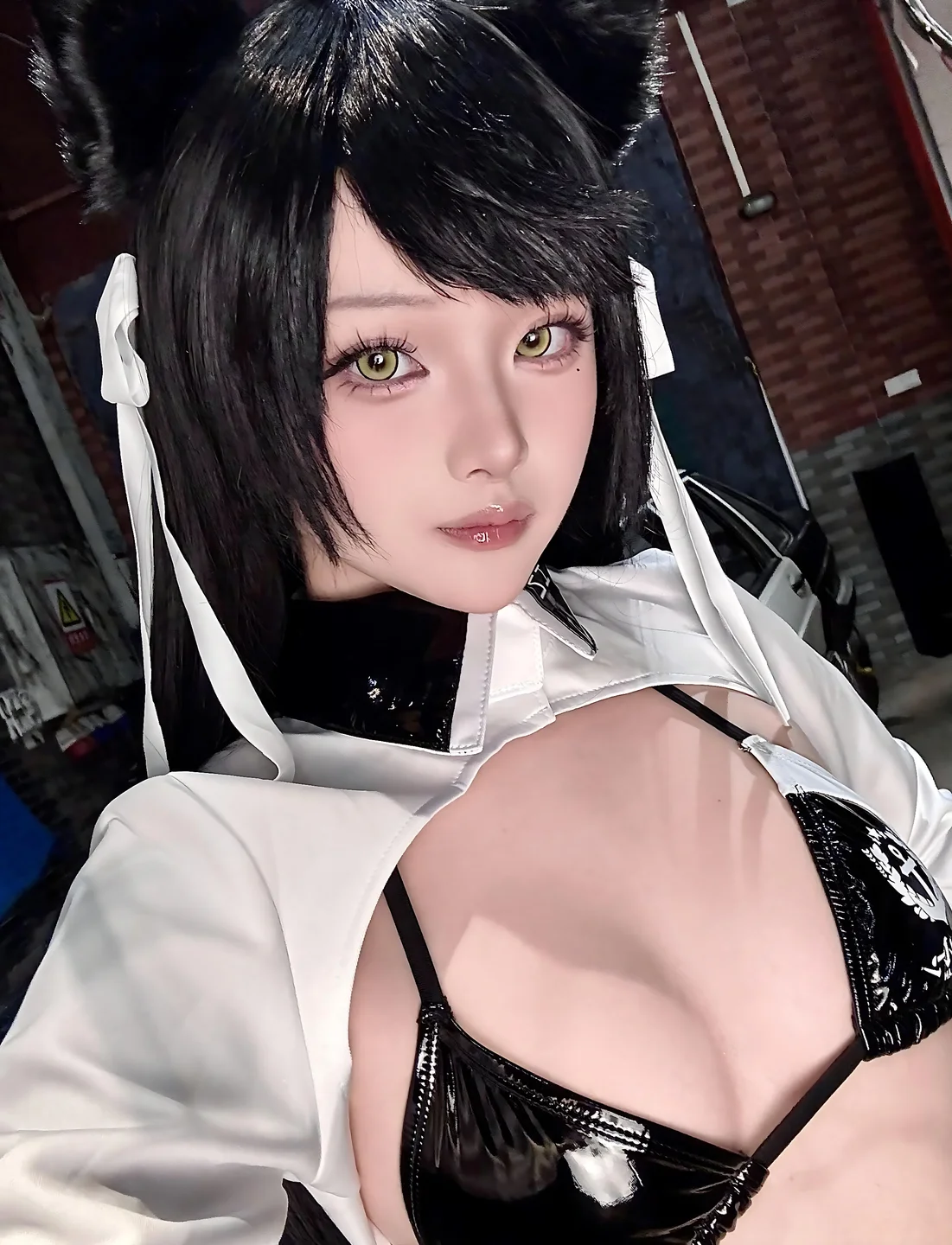 屿鱼 - 碧蓝航线 爱宕赛车服 [114P-143MB] 110.webp