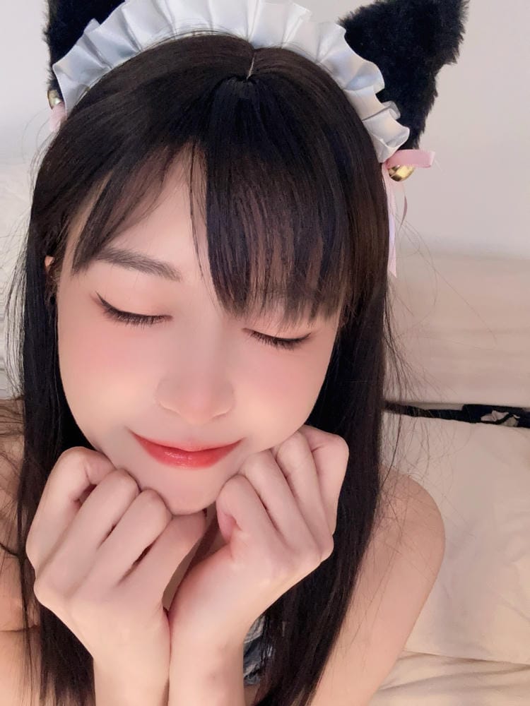 布丁 蓝白条纹喵 20240708-215850(3).jpg