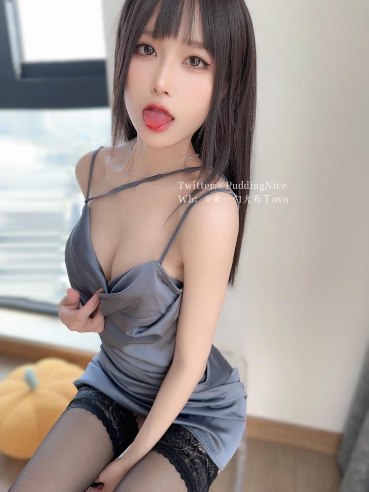 布丁 V 珊瑚鸡尾酒 20230528-130605(1).jpg