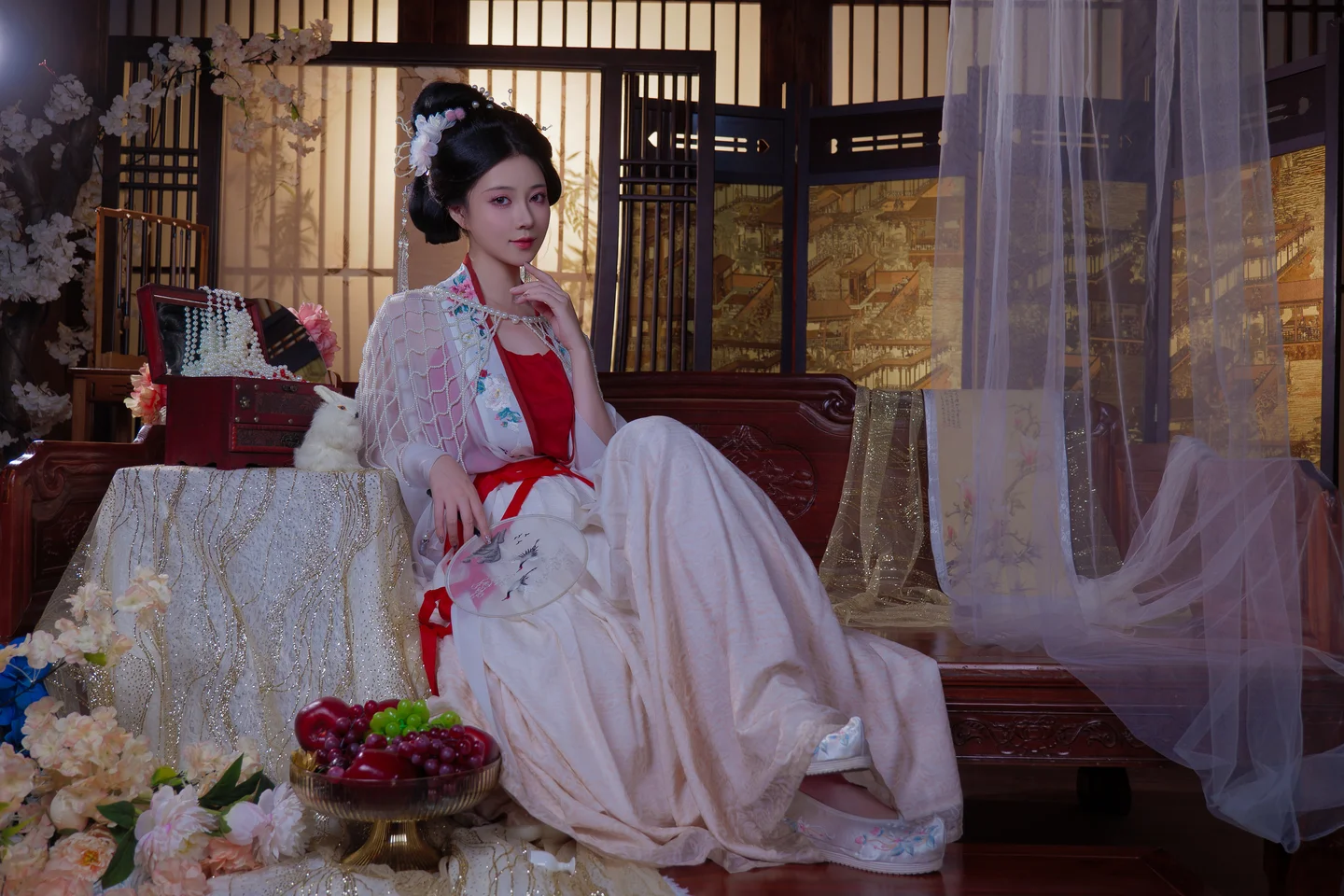年年 – 广寒宫 [80P-728MB] 【丝足阁写真】007.webp
