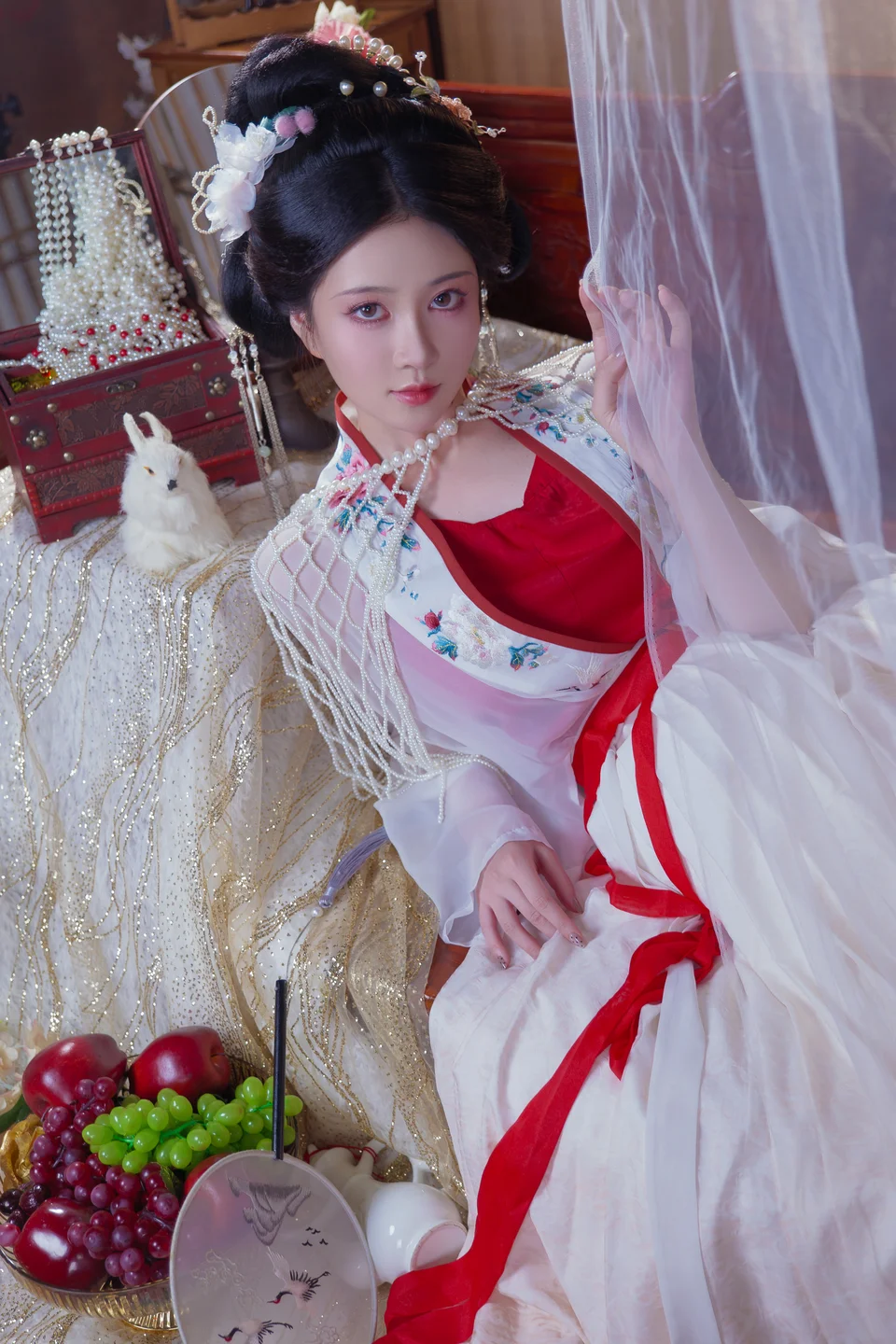 年年 – 广寒宫 [80P-728MB] 【丝足阁写真】013.webp
